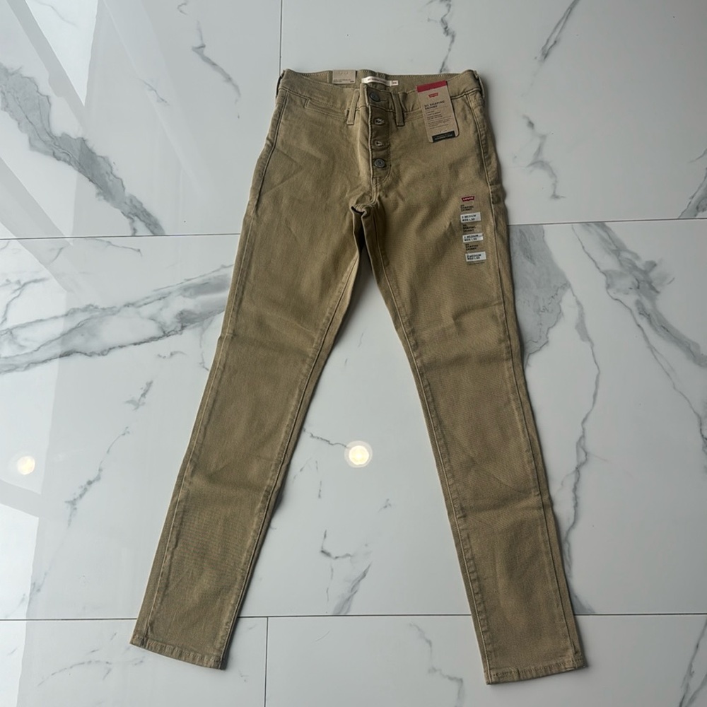 Levi’s skinny 311s